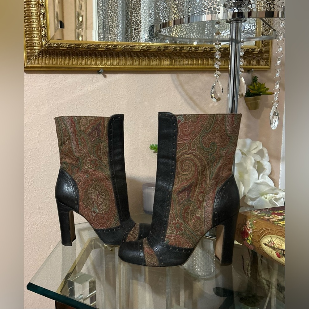 Vintage Etro Vero Cuoio Brown and Tan Multicolored Victorian Boots Size 38.5/8